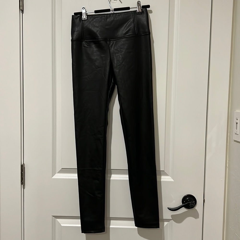 Nordstrom Brass Plum Faux leather leggings black small